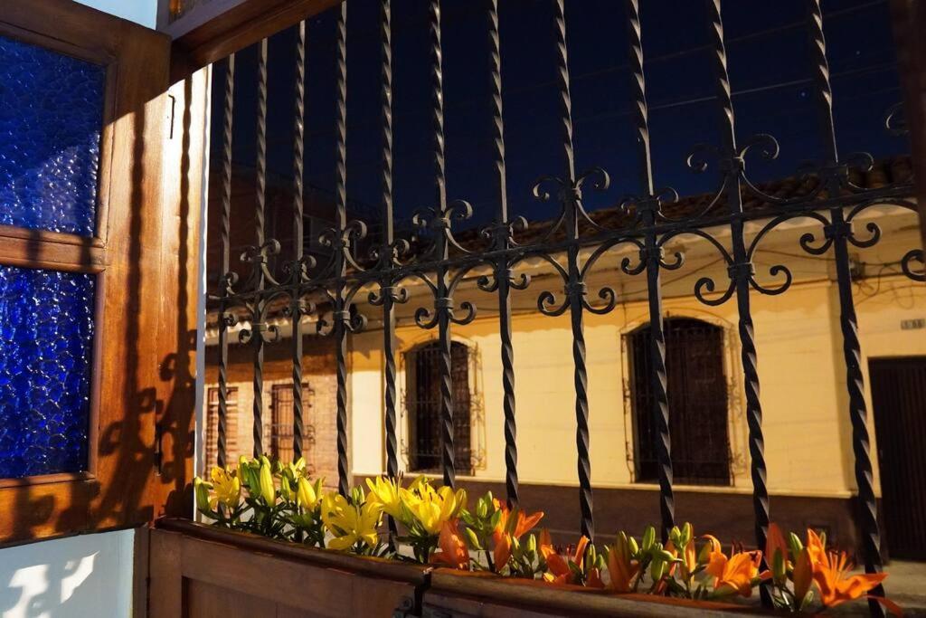 Nueva En San Antonio Cali, La Casa De Tona Villa ภายนอก รูปภาพ